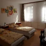 Appartement Mit Privatem Pool By Interhome