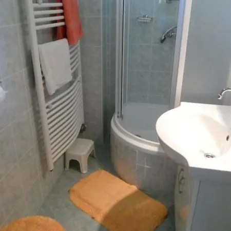 Lägenhet Mit Privatem Pool By Interhome