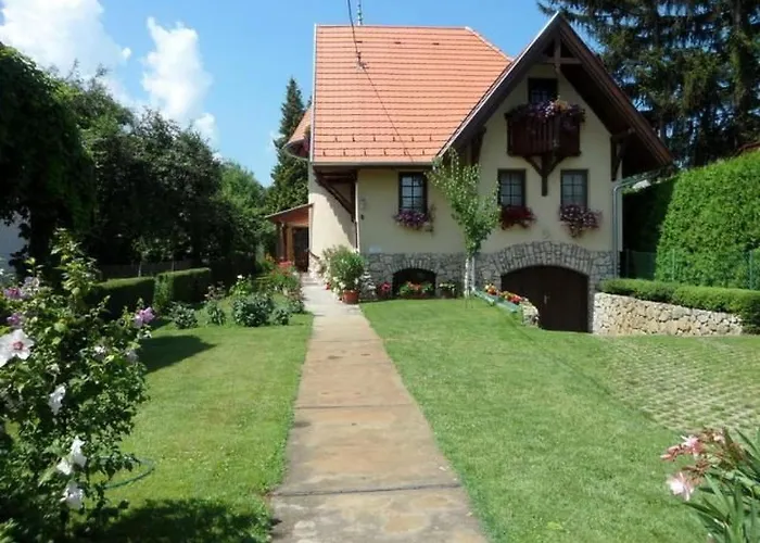 Mit Privatem Pool By Interhome Apartamento Balatonföldvár