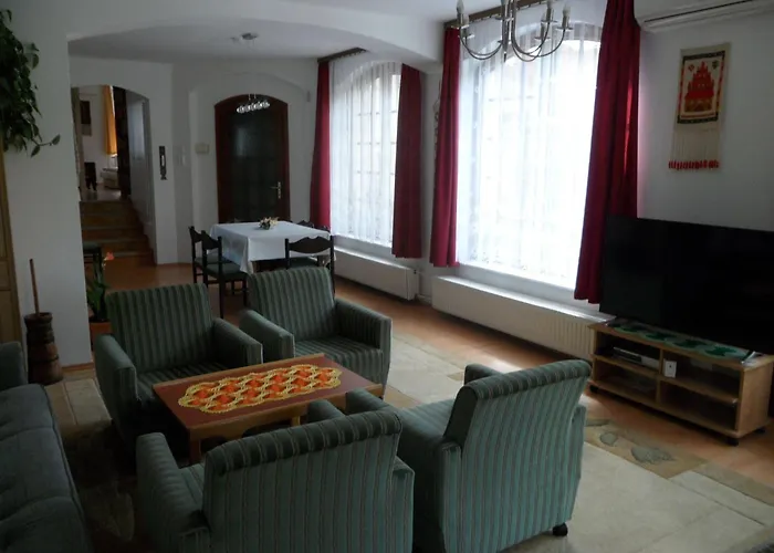 Apartamento Mit Privatem Pool By Interhome