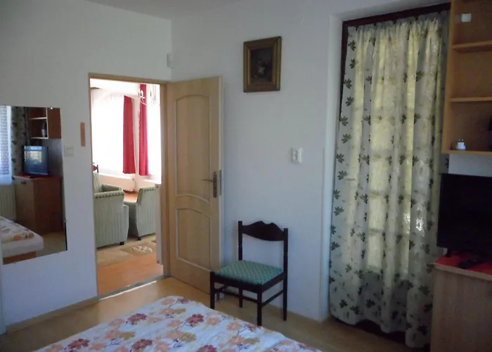 Apartamento Mit Privatem Pool By Interhome *